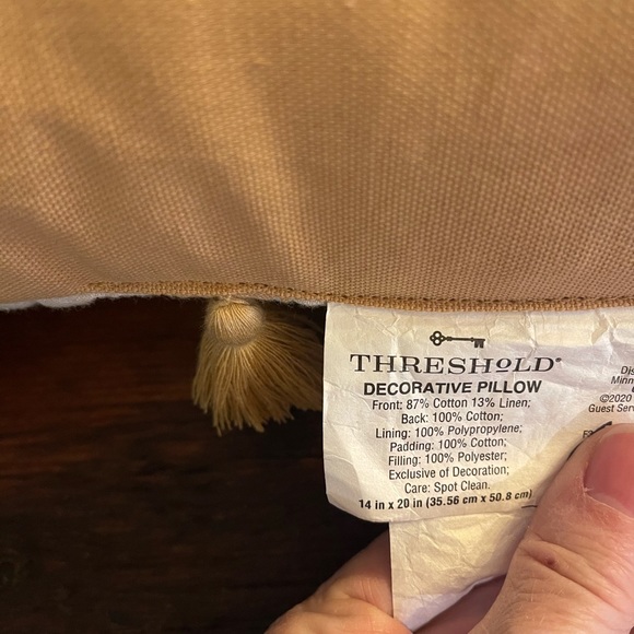 Threshold pillow - Picture 3 of 4